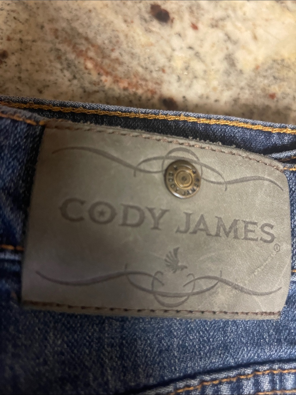 CODY JAMES MEN'S SEGUNDO WASH DUKE RELAXED BOOTCUT STRETCH DENIM JEANS - Picture 2 of 6